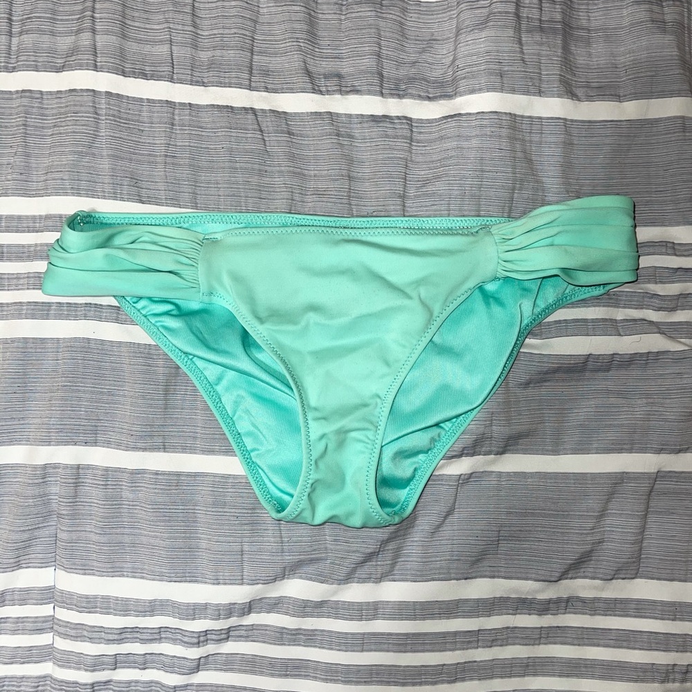 Bikini bottoms